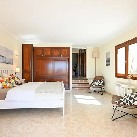 Xapala Exklusive Traumvilla Mit 7 Schlafzimmern In Ruhiger Lage Bei * Cala Ratjada (Mallorca)