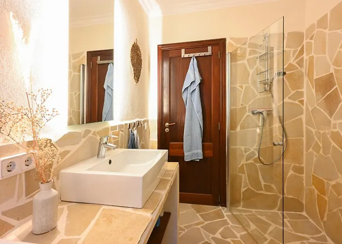 Xapala Exklusive Traumvilla Mit 7 Schlafzimmern In Ruhiger Lage Bei Ferienhaus