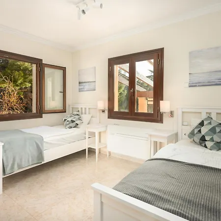 Xapala Exklusive Traumvilla Mit 7 Schlafzimmern In Ruhiger Lage Bei